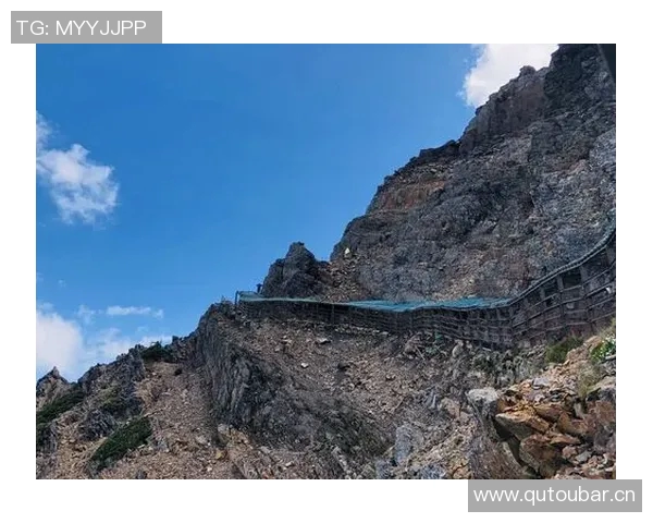 杨芳亲授攀岩技巧与心得体会助你轻松征服高峰 杨芳亲授攀岩技巧与心得体会助你轻松征服高峰